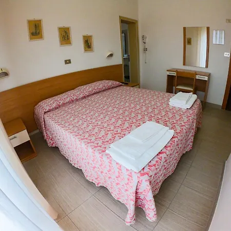 Albergo Donatella Otel