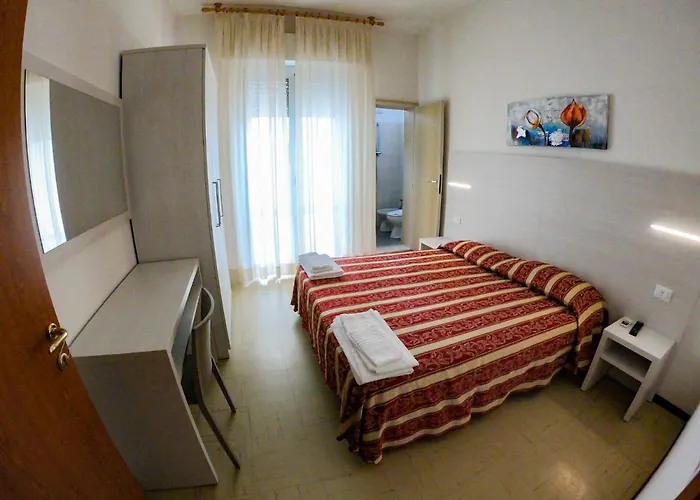 فندق Albergo Donatella 2*
