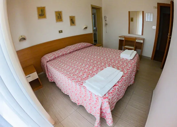 Albergo Donatella فندق